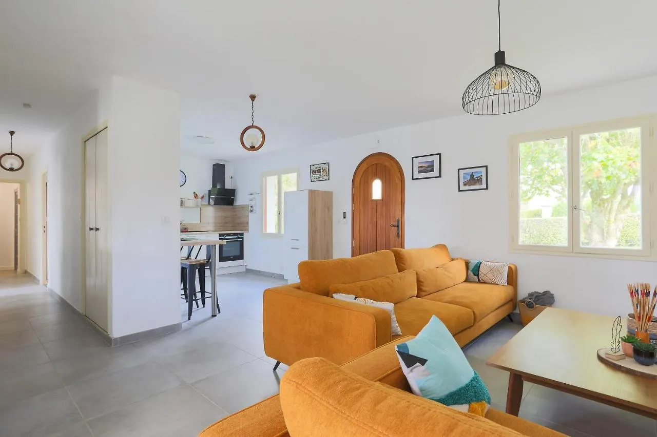 Holiday home Maison Familiale Kerriou Plestin-les-Greves